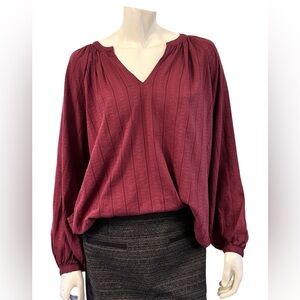 Old Navy Woman's Textured Dobby Top Size Large Burgundy V-Neck Boho Blouse
